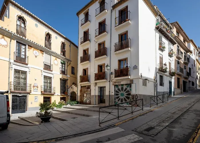 Apartamentos Realejo - diseño, confort y encanto en el centro histórico de Granada