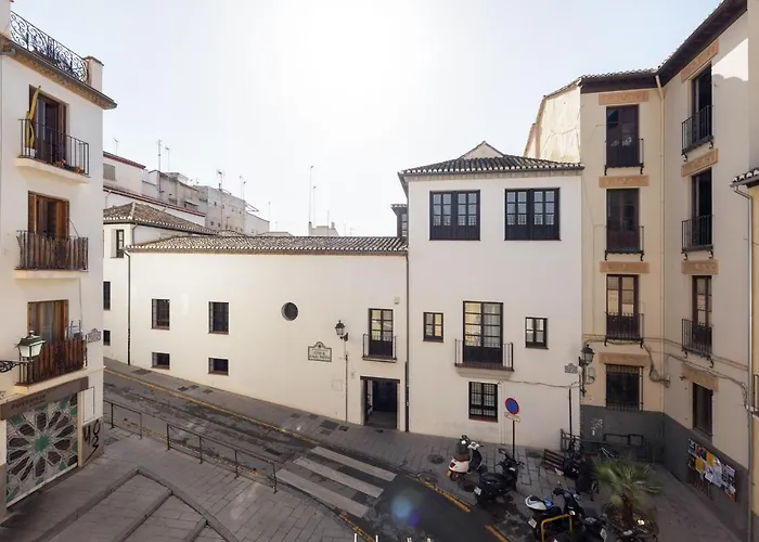 Apartamentos Realejo - diseño, confort y encanto en el centro histórico de Granada